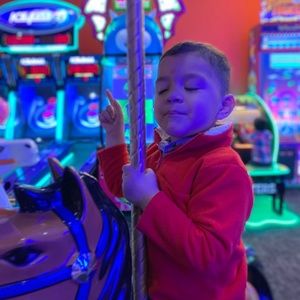 Meet your Posher, Victoria